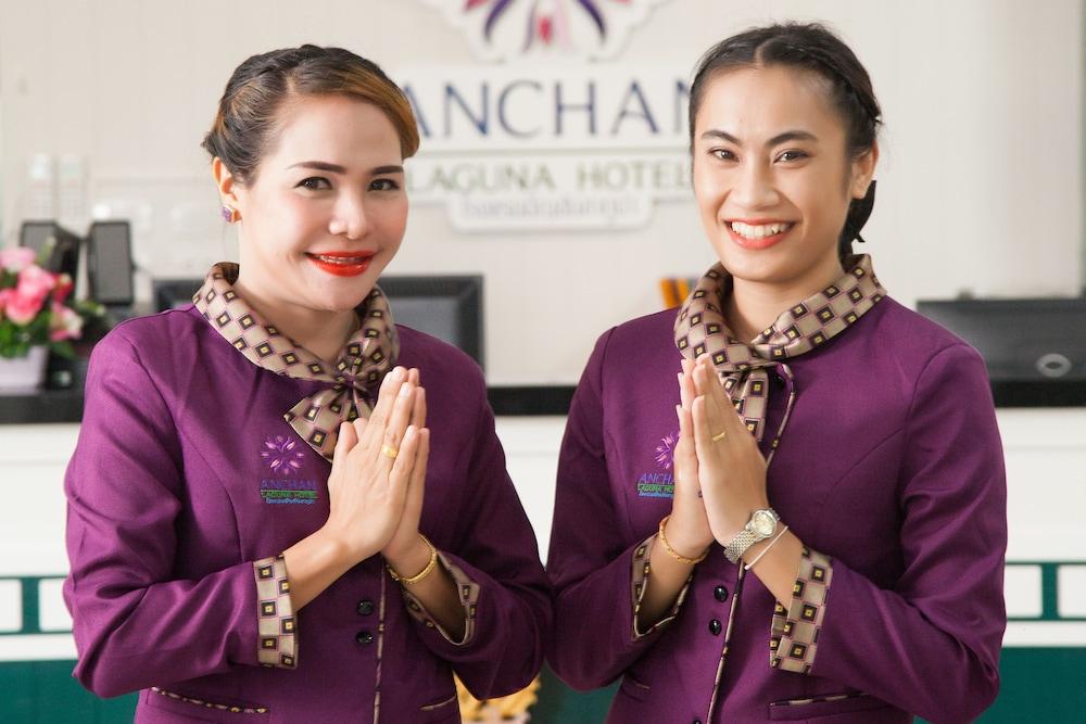 Anchan Laguna Hotel Khon Kaen Bagian luar foto