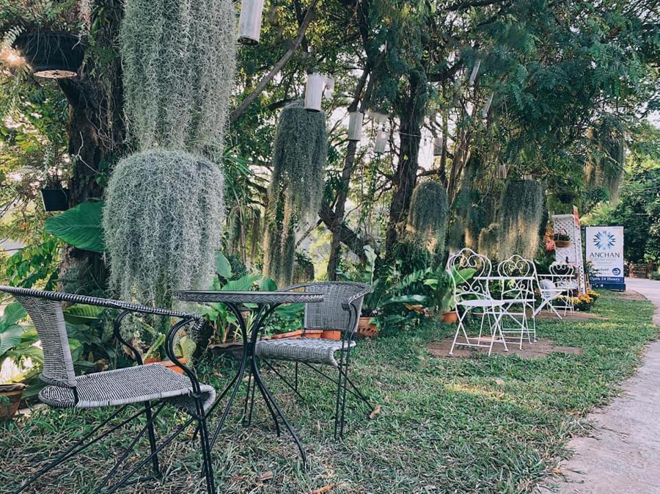 Anchan Laguna Hotel Khon Kaen Bagian luar foto